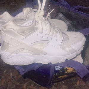 Nike huaraches 6Y